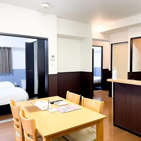 Villa Coast Nishimachi - Guesthouse In Okinawa Naha Exterior photo